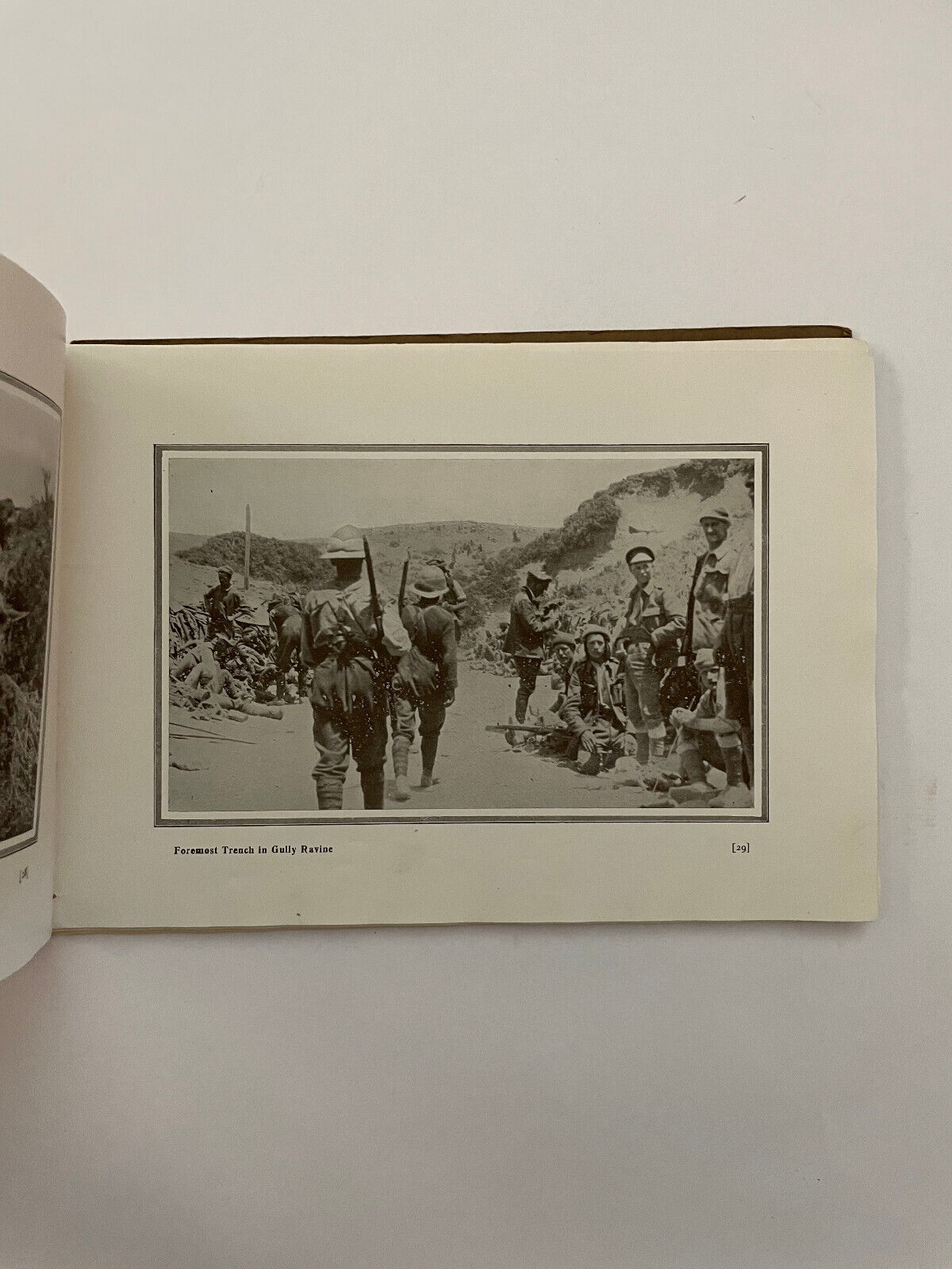 United Kingdom - british book the Dardanelles, an epic told in pictures