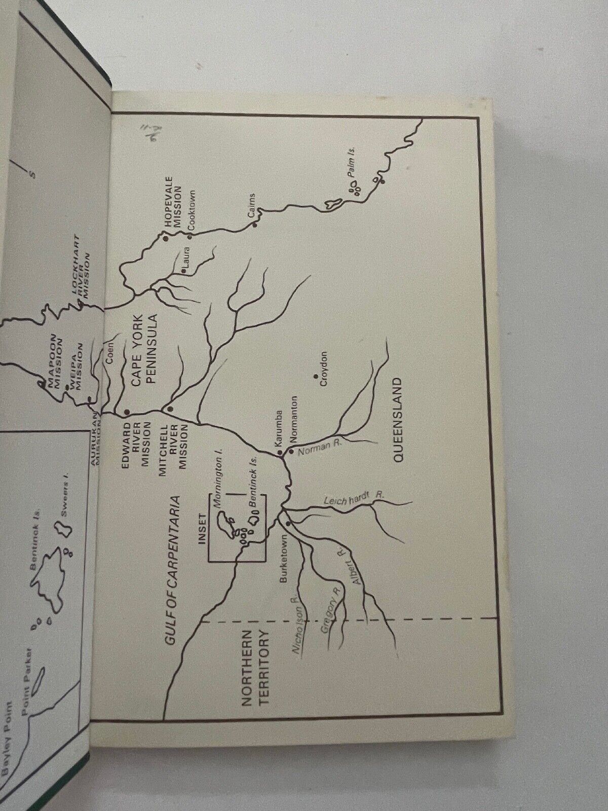 Moon and Rainbow: the Autobiography of an Aboriginal Roughsey (Hardcover, 1971)