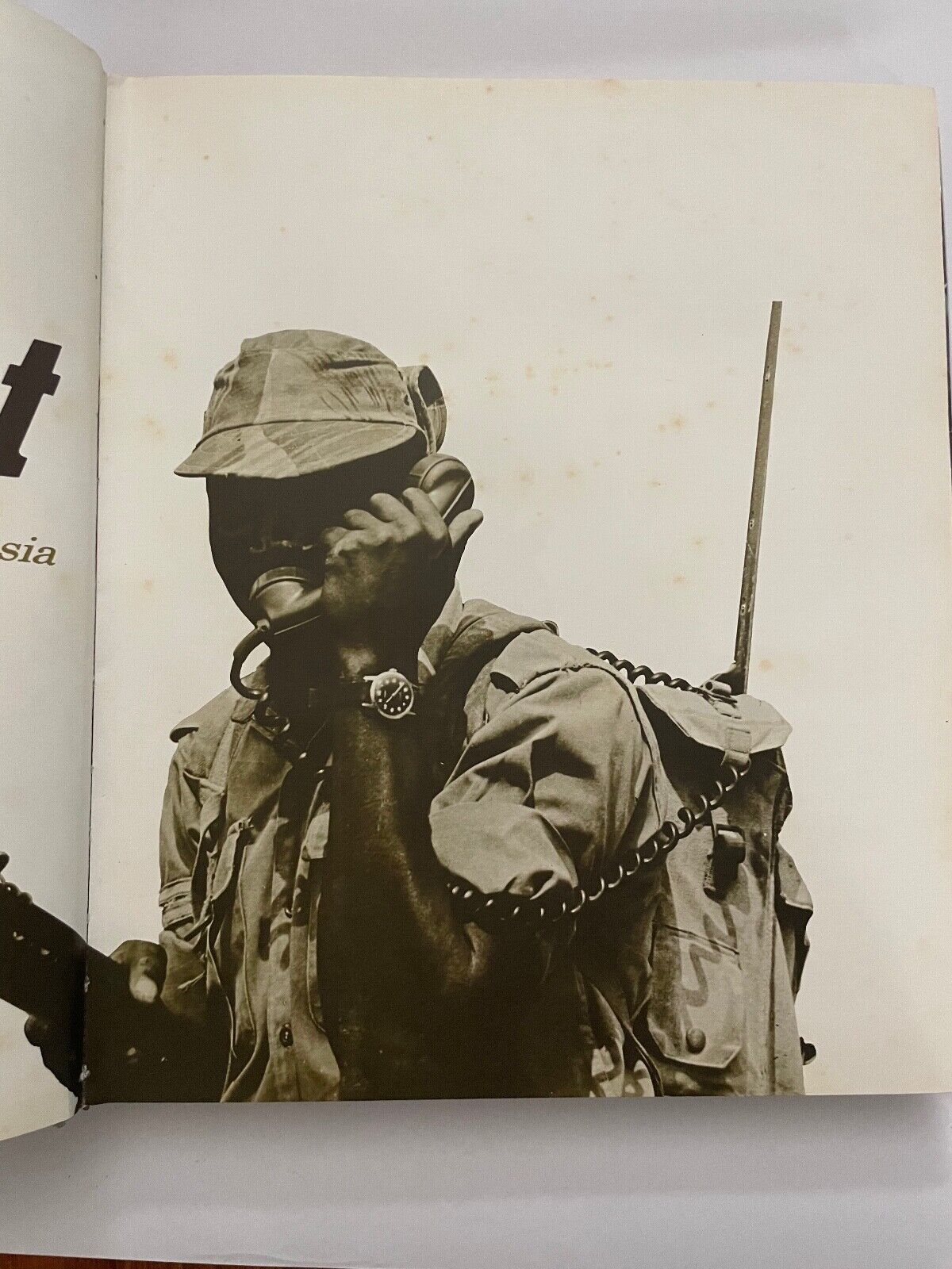 Contact: A tribute to those who serve Rhodesia by Lovett, John