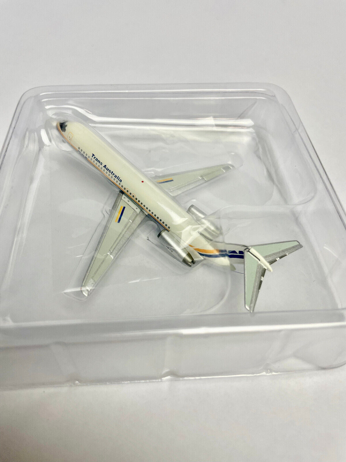 Netmodels TAA Trans Australia Airlines DC-9-31 1:400