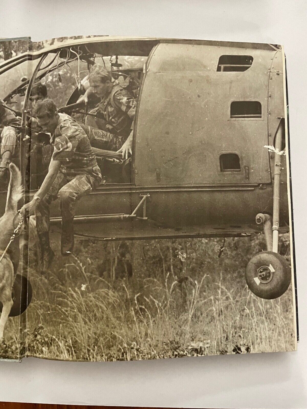 Contact: A tribute to those who serve Rhodesia by Lovett, John