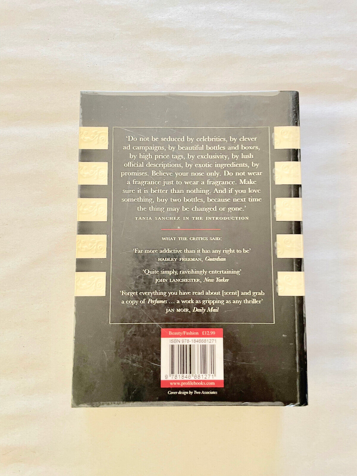 Perfumes: The A-Z Guide by Luca Turin, Tania Sanchez (Hardcover, 2008)