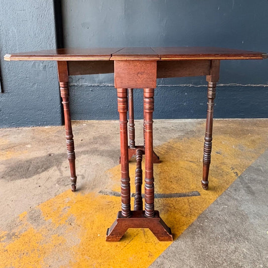 Antique English Victorian Walnut Sutherland Drop-Leaf Table