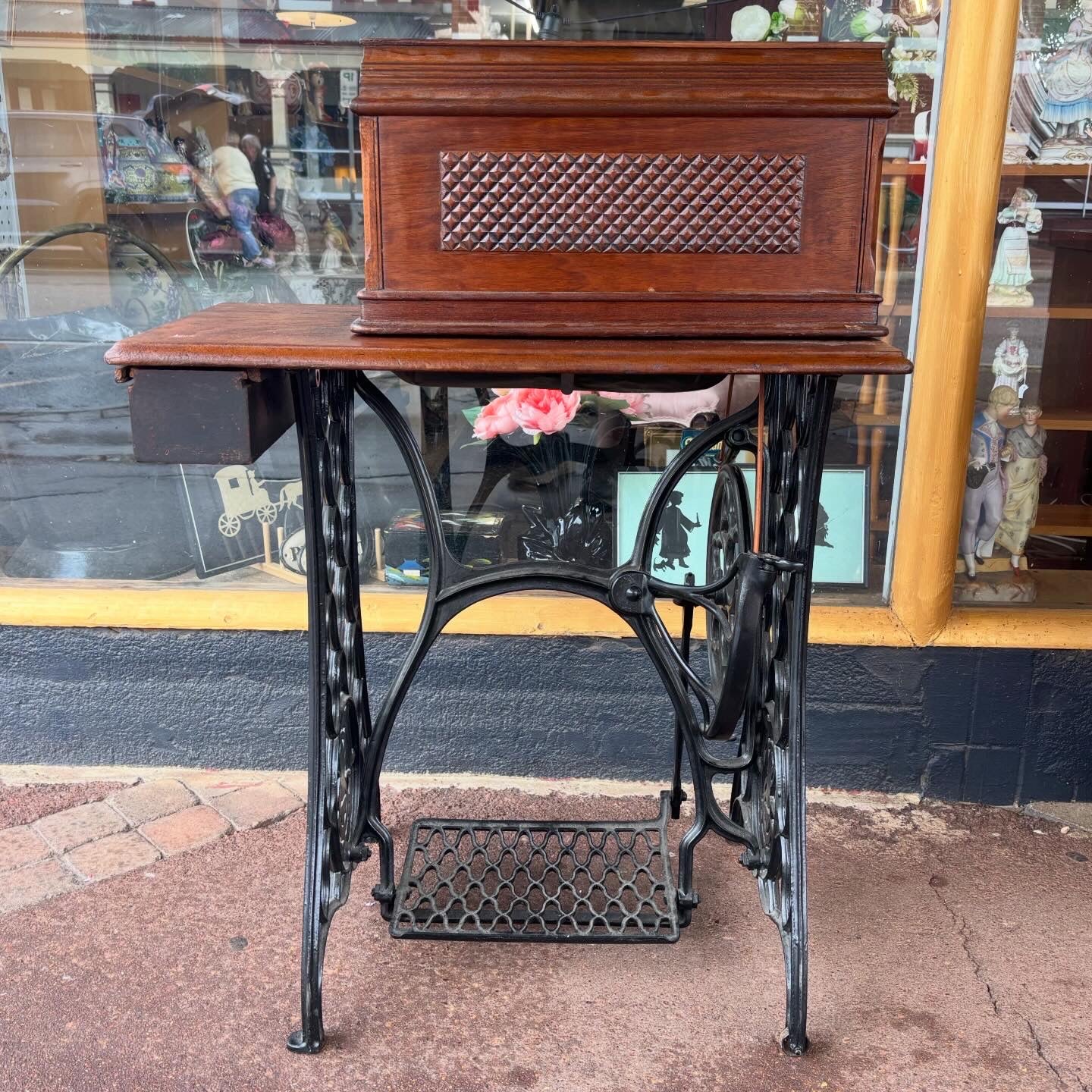 Singer Treadle Sewing Machine with Cast Iron Base & Timber Top