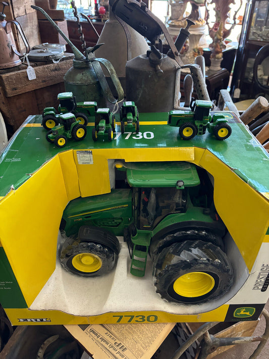 1/16 Ertl John Deere 7730 Tractor Front Wheel Assist & Duals Prestige Edition