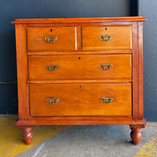 Edwardian pine chest of drawers
