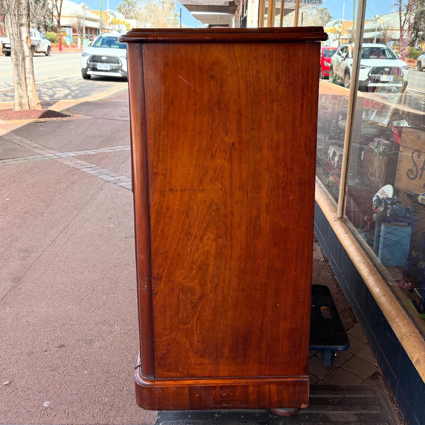Victorian Australian Cedar Chest of Drawers c.1870