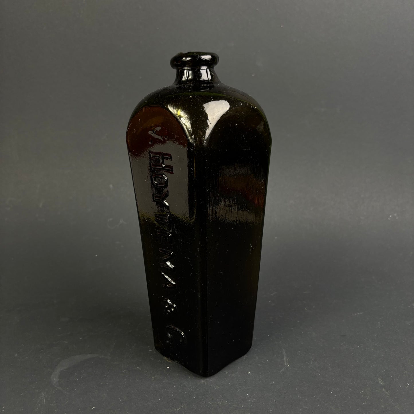 Vintage Hoytema & Co Black Glass Gin Bottle – 30cm – Australian Apothecary Spirit Bottle