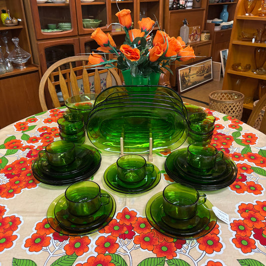 Vintage Emerald Green Glass Dinner Set – DURAX & Matching Serving Pieces