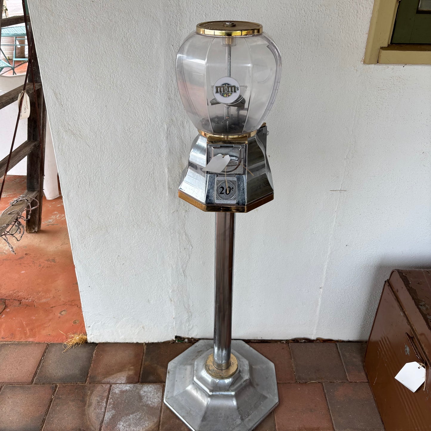Vintage Vend-Rite Floor Standing Gumball Vending Machine with Stand & Key – 20¢ Coin Operation