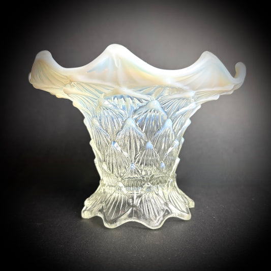 Dugan Glass Palisades White Opalescent Vase