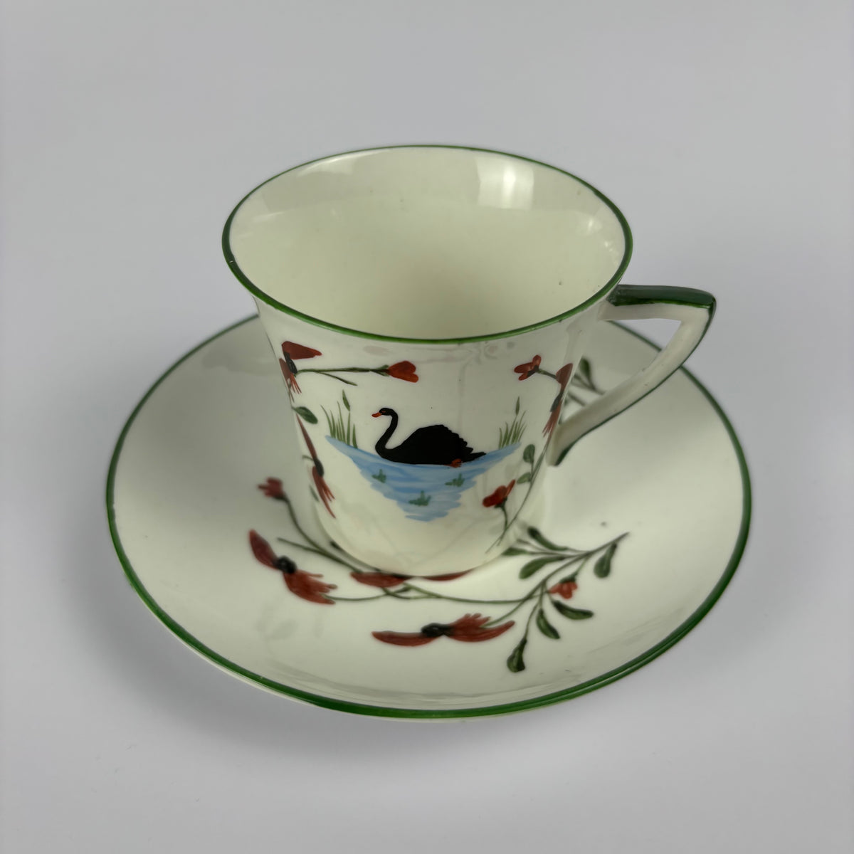 Radfords Black Swan Cup & Saucer – Red Flowers