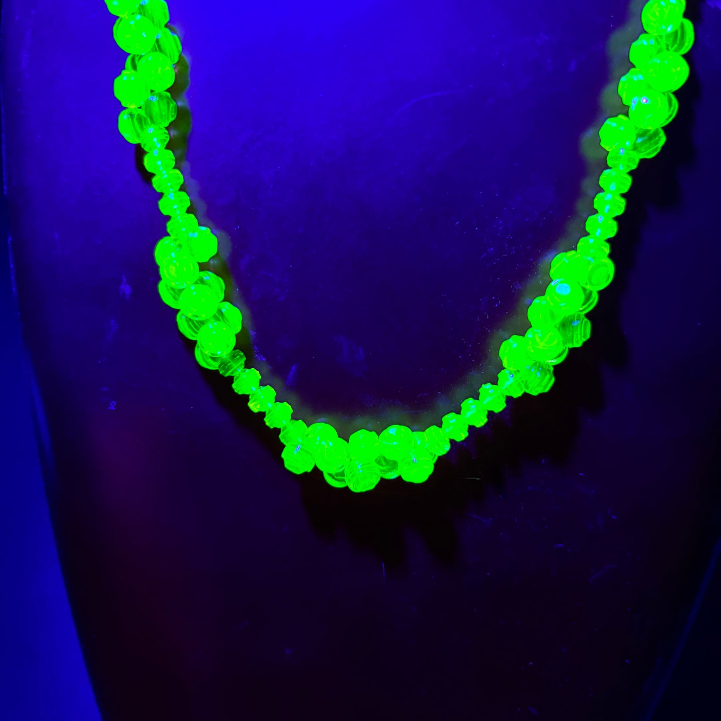 Vintage Uranium Glass Beaded Necklace c.1950s–1970s