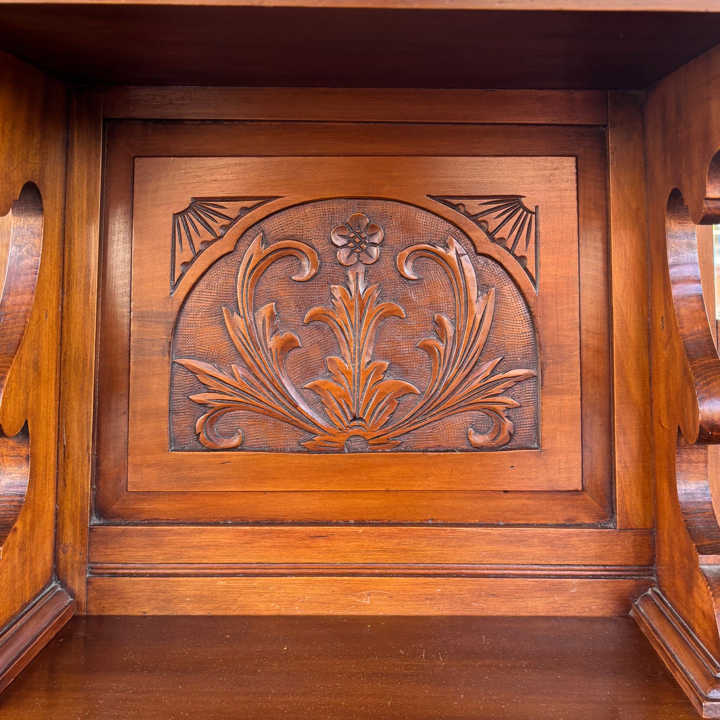 Victorian Carved Walnut Mirror Back Sideboard / Buffet c.1900