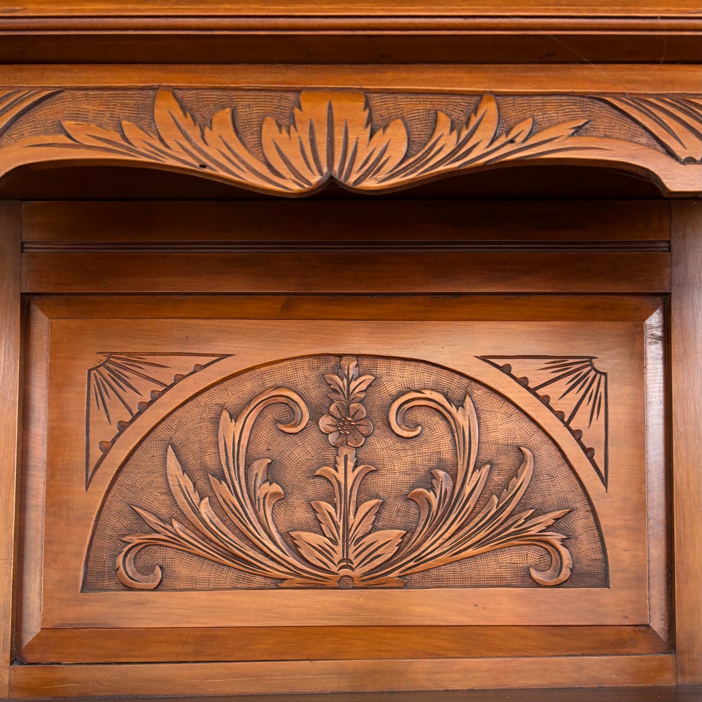 Victorian Carved Walnut Mirror Back Sideboard / Buffet c.1900