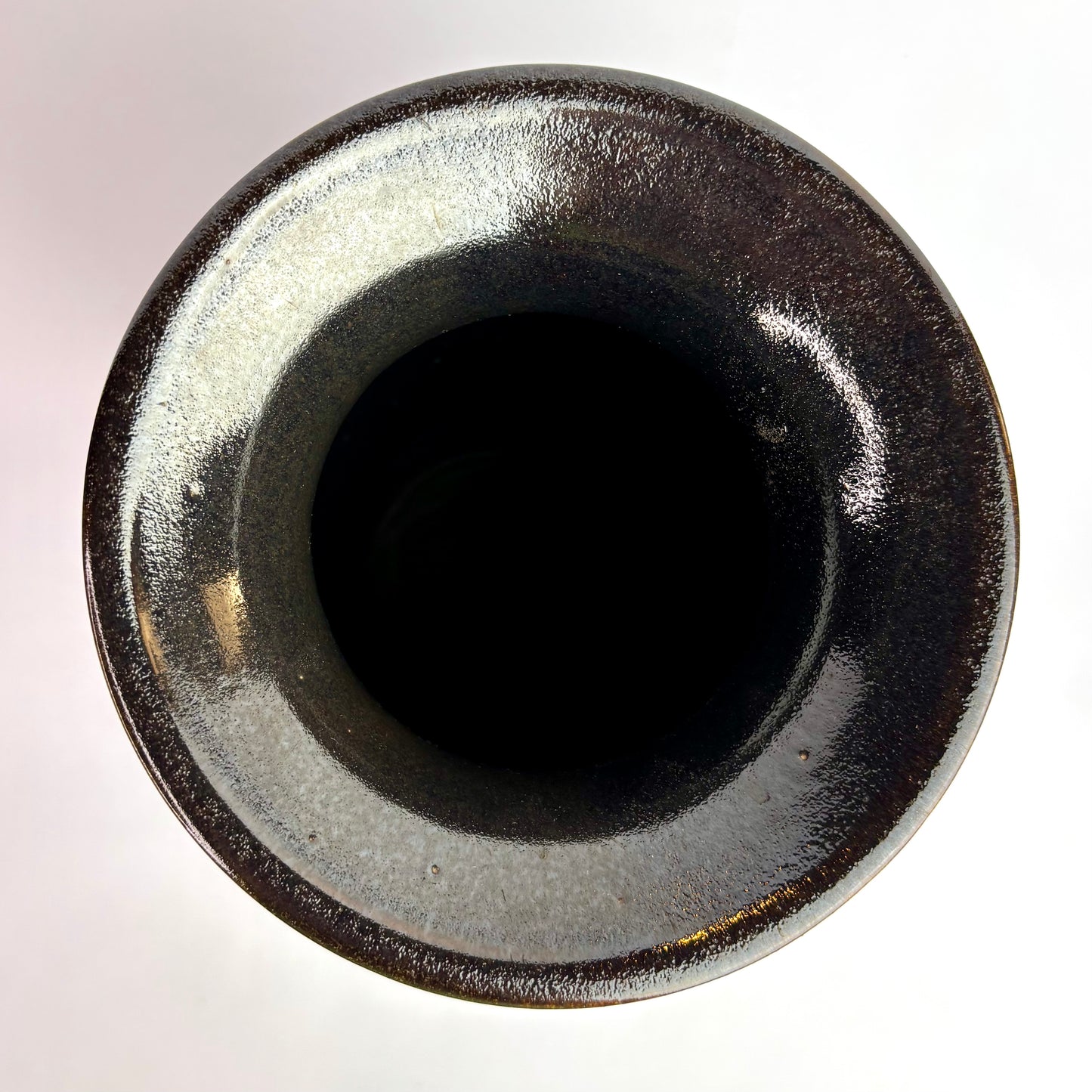 Höf Pottery Vase – 28cm – Olive & Charcoal Glaze – Western Australia Studio Ceramic