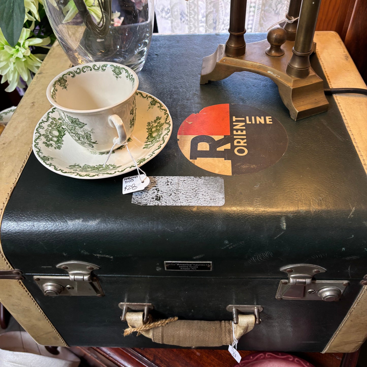 Hat box and rabbit salt & pepper shakers