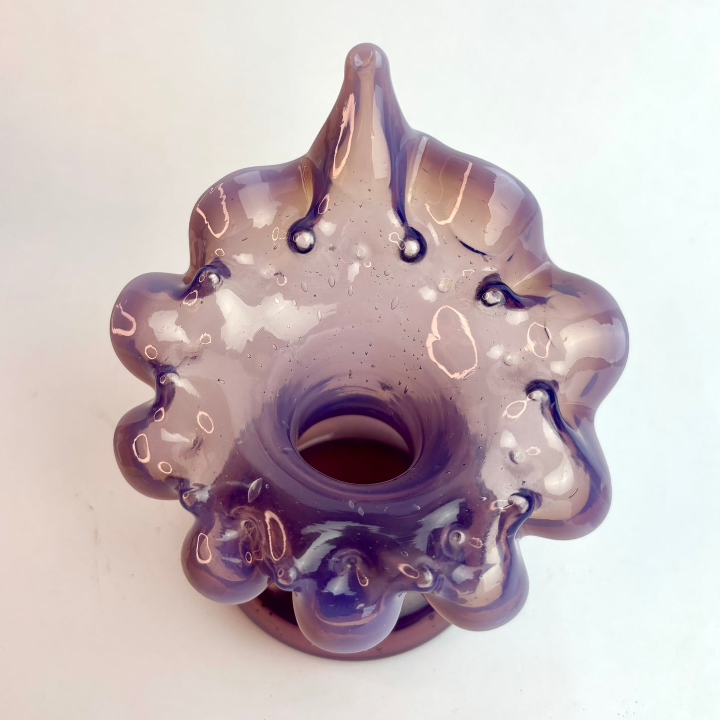 Antique Victorian Alexandrite Glass Vase – Colour Change Blue to Amethyst, Opalescent Ruffled Rim, England c.1880