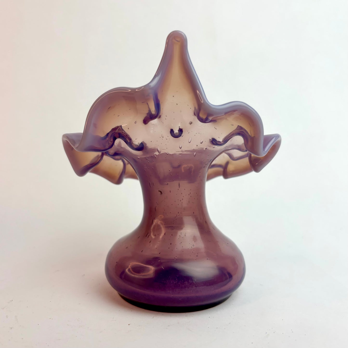 Antique Victorian Alexandrite Glass Vase – Colour Change Blue to Amethyst, Opalescent Ruffled Rim, England c.1880