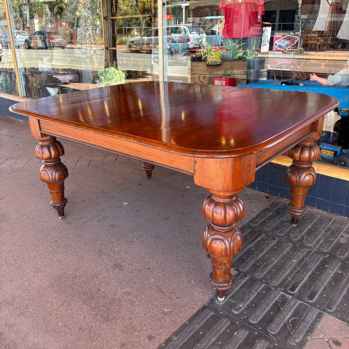 Victorian Cedar Dining Table c.1870 | 140cm x 120cm