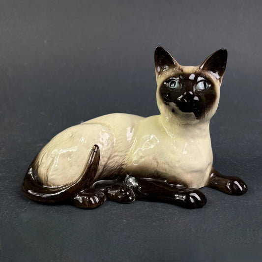 Beswick Siamese Cat Model 1559 – Made in England