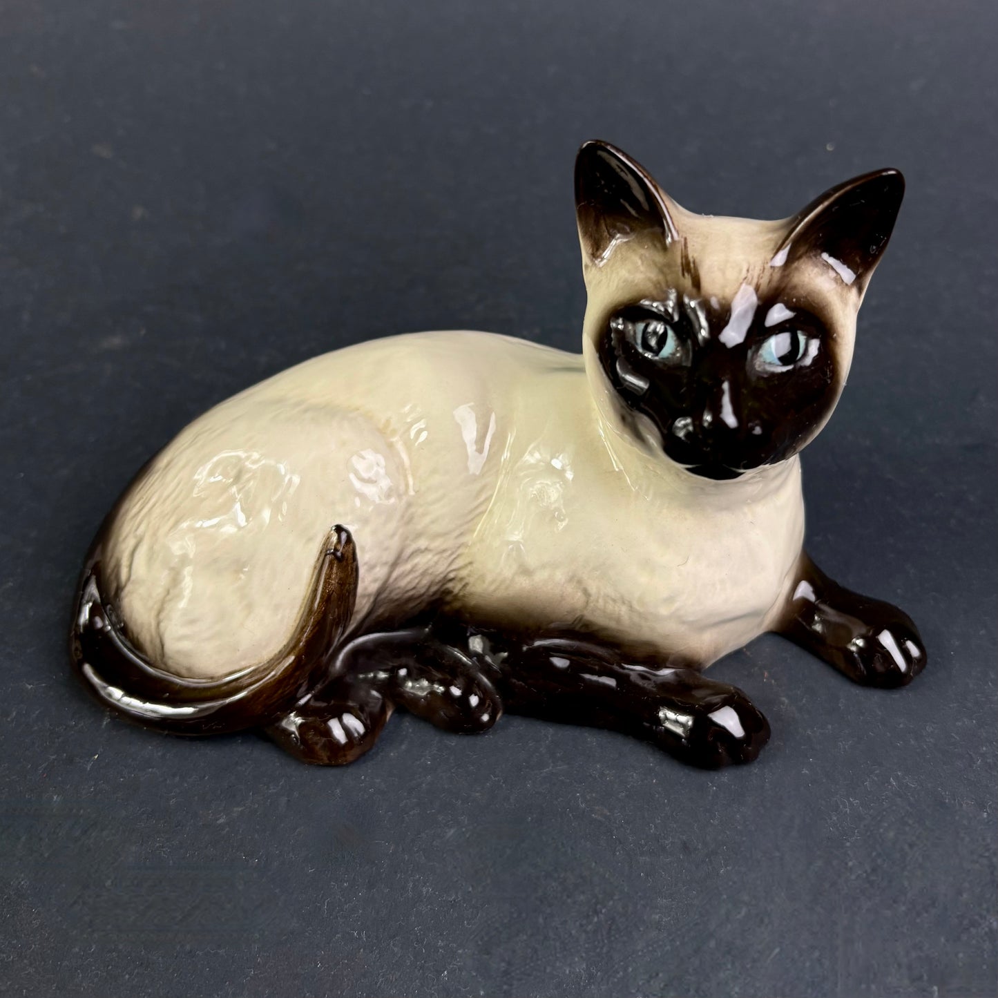 Beswick Siamese Cat Model 1559 – Made in England