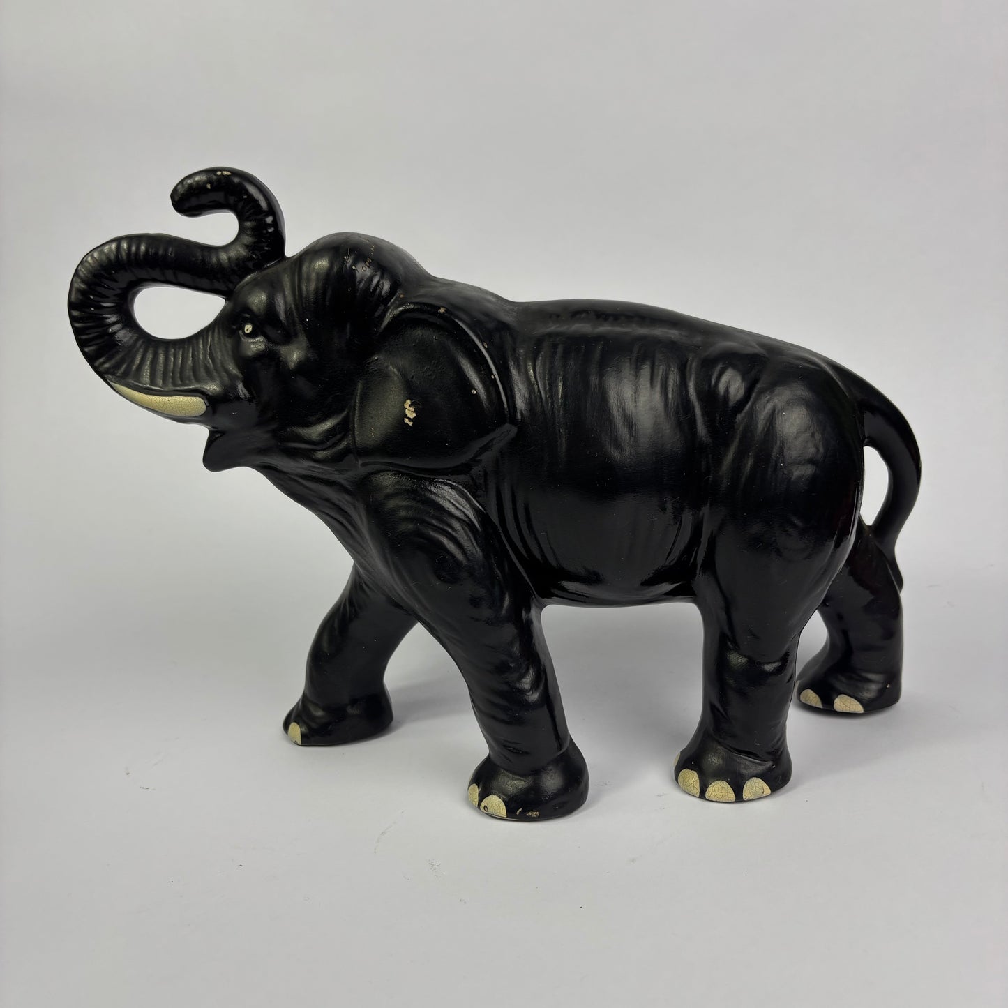 Pair of Vintage SylvaC Black Elephant Figurines No. 77 – Made in England