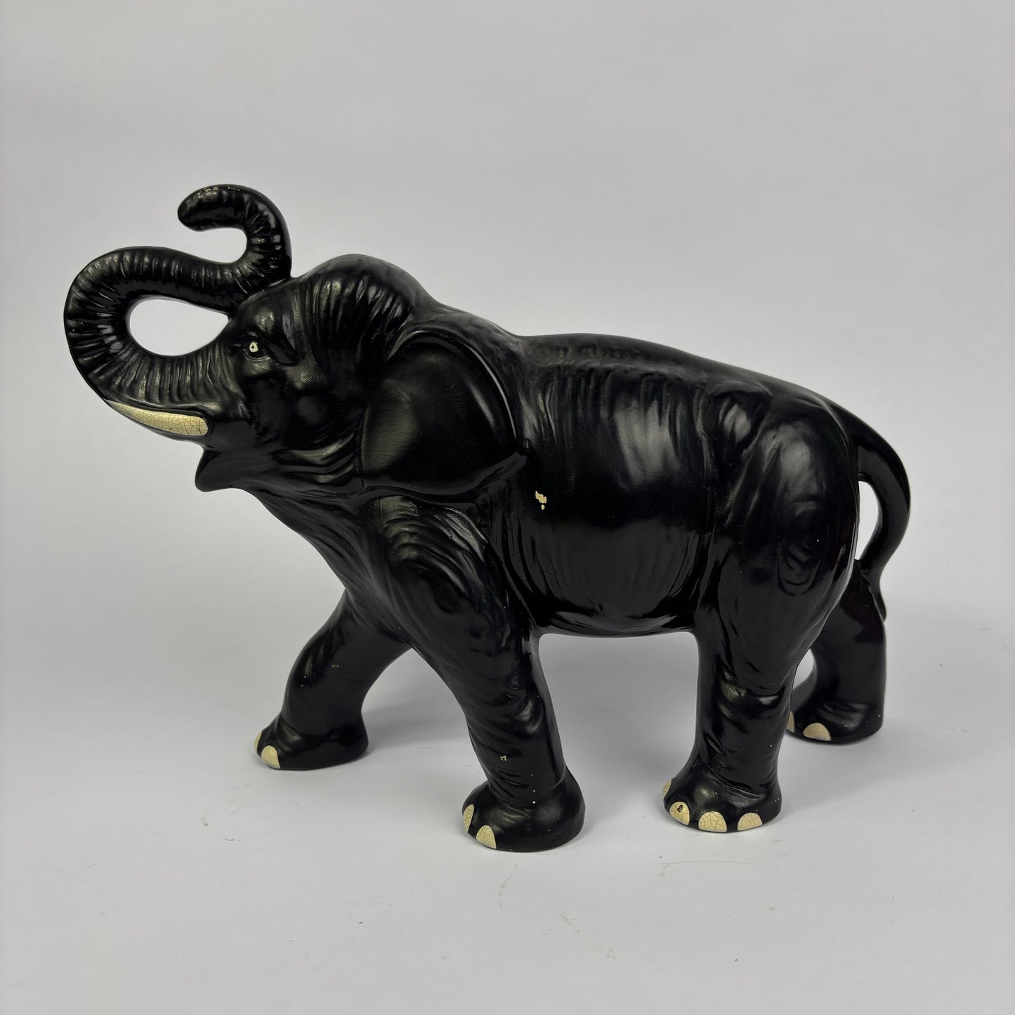 Pair of Vintage SylvaC Black Elephant Figurines No. 77 – Made in England