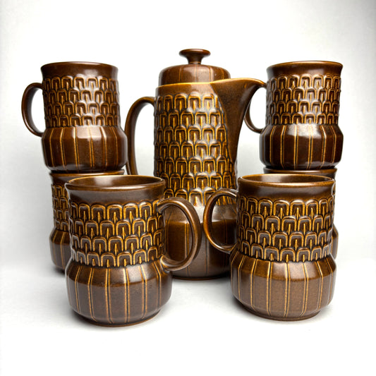 1960s Wedgwood Pennine coffee jug and six mugs