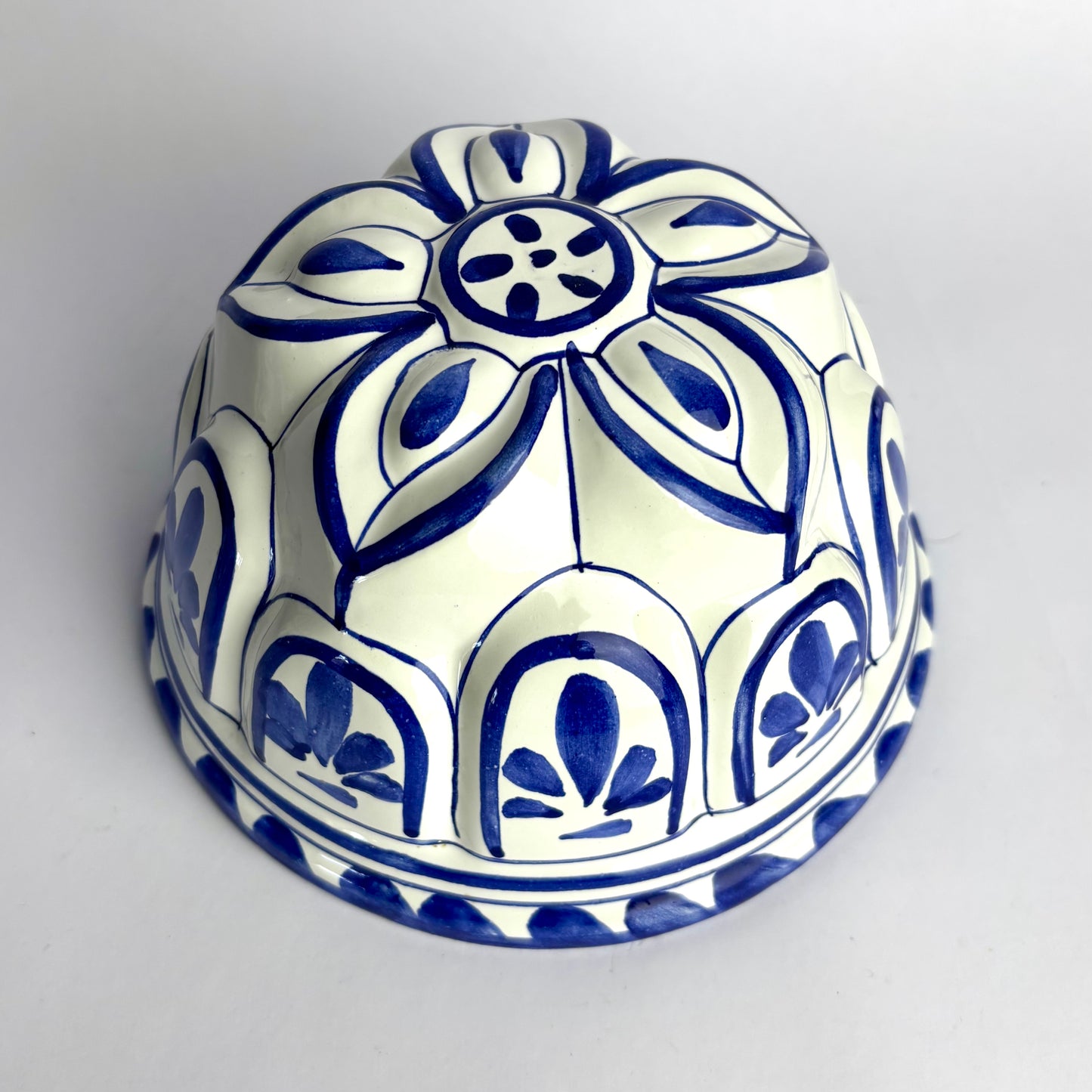 Vintage Blue & White Hand-Painted Wall Bowl – Mediterranean Ceramic Hanging Plate
