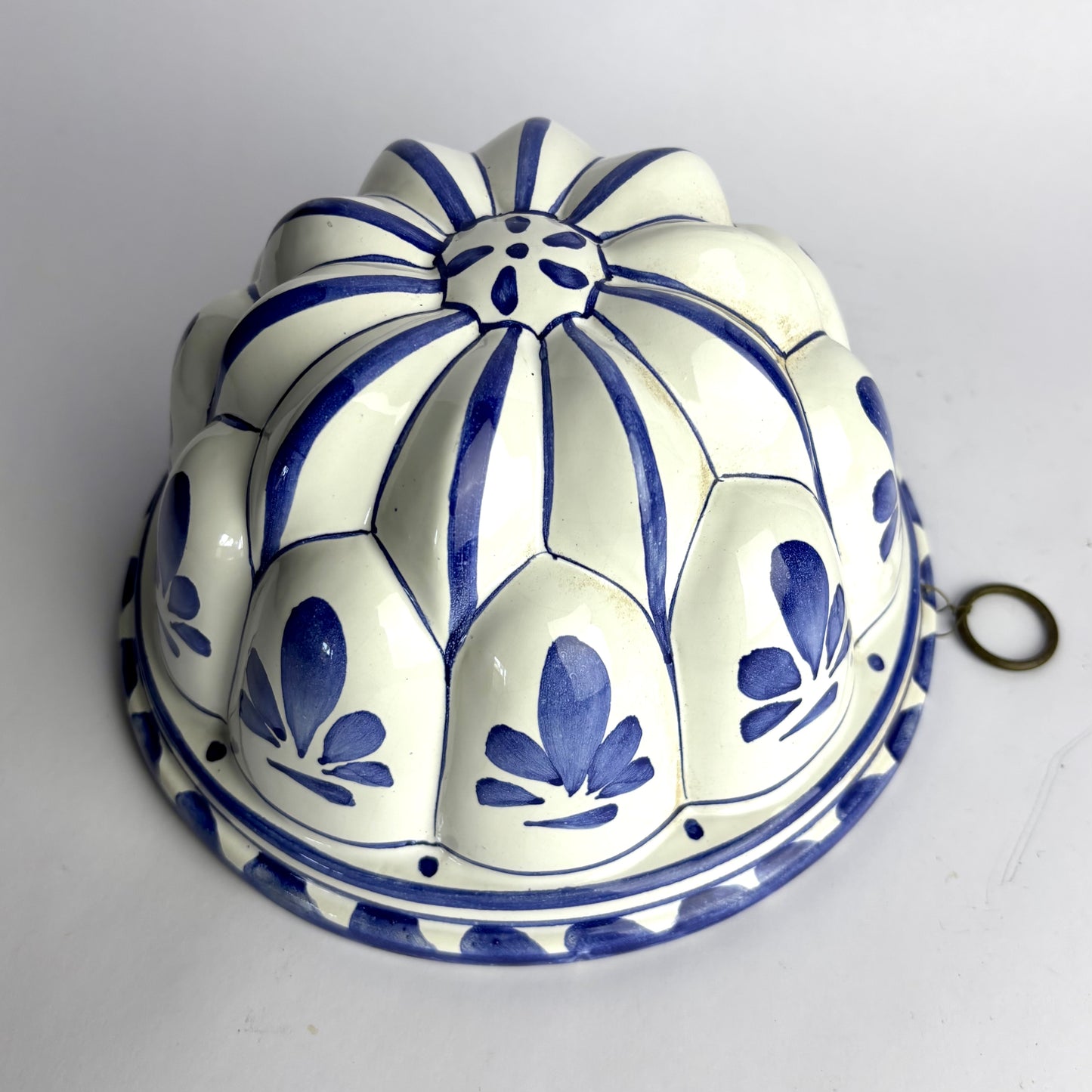 Vintage Blue & White Ceramic Jelly Mould / Wall Pudding Bowl – Mediterranean Pottery