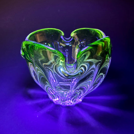 Art Deco Uranium Glass Bowl – Vaseline Glass – Czech Bohemian Pressed Glass – UV Reactive