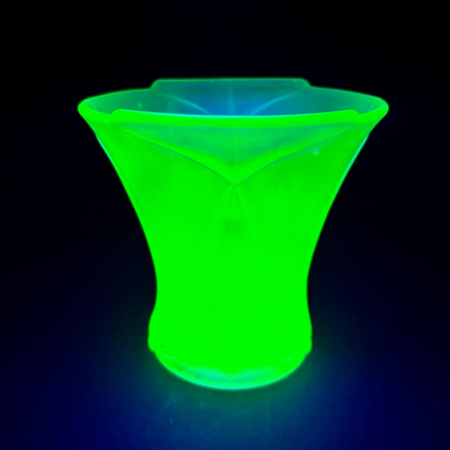 Art Deco Uranium Glass Vase – Vaseline Glass – UV Reactive – c1930s