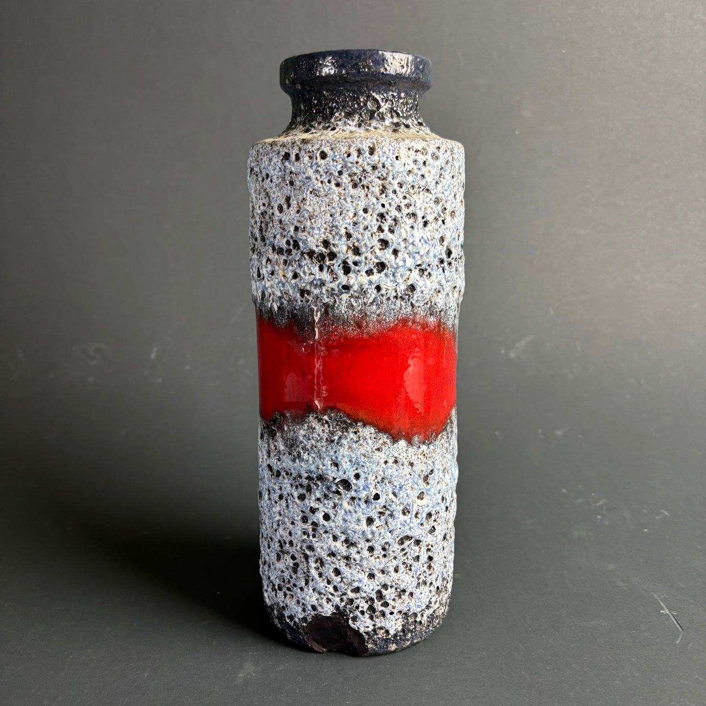 Scheurich Keramik West German Fat Lava Vase – Model 702-30 – Red Lava Band – 30 cm Mid Century Pottery