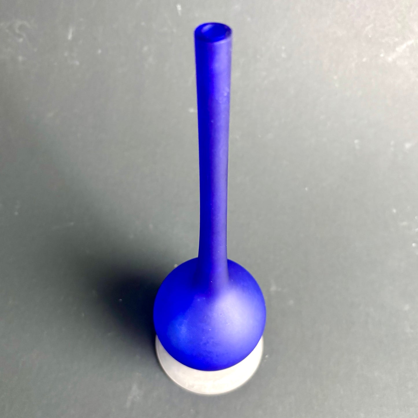 Vintage Murano Glass Vase – Cobalt Blue Satin – “Sunset ’66” Label – Italy – 26 cm