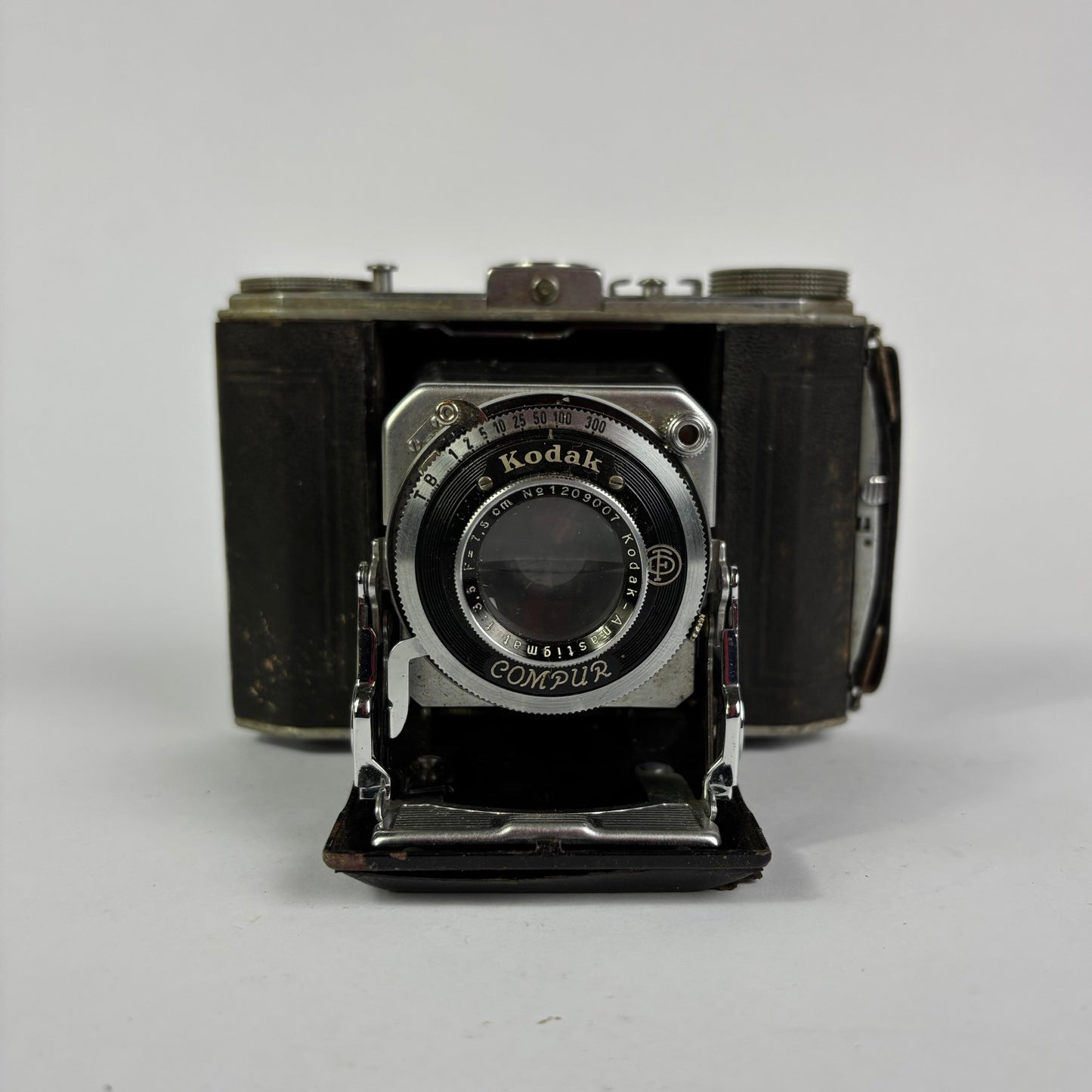 Kodak Six-20 Folding Camera with Kodak Anastigmat Lens & Original Ever Ready Case