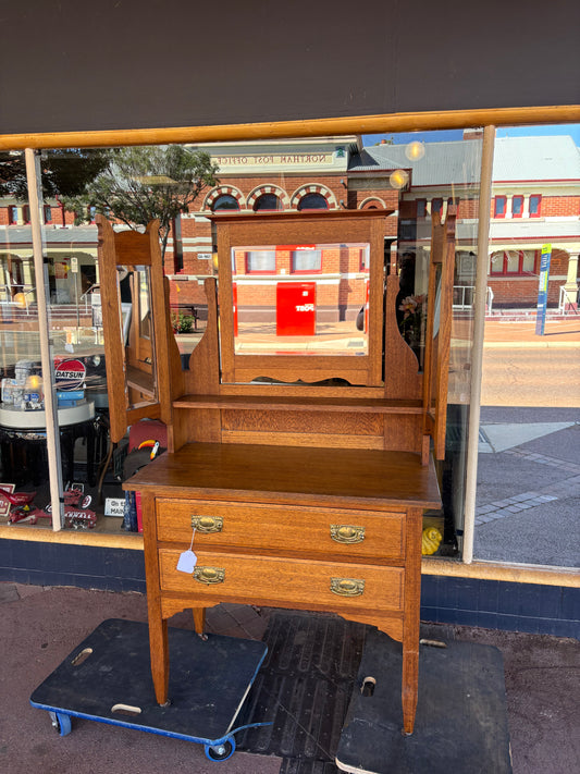 Edwardian oak dressing table