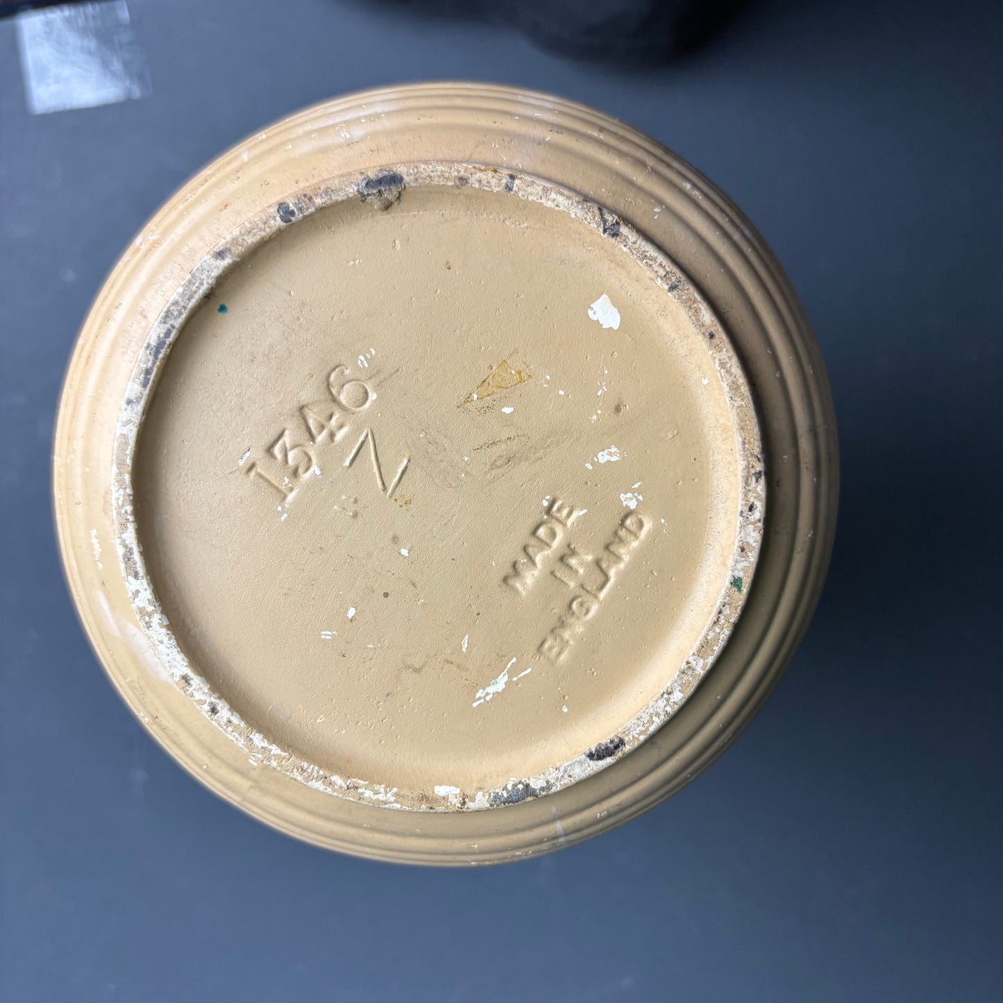 Vintage English Pottery Vase – Leaf Design – 26cm – Mid Century