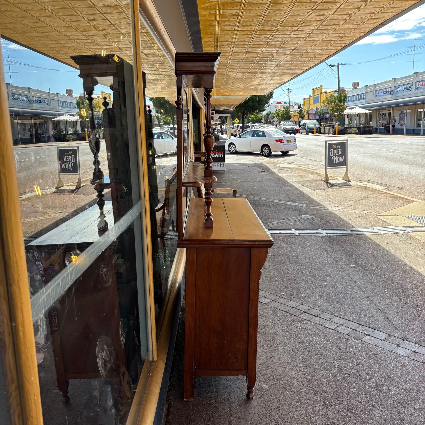 Antique Mahogany Mirrored Sideboard with Carved Panels & Hutch