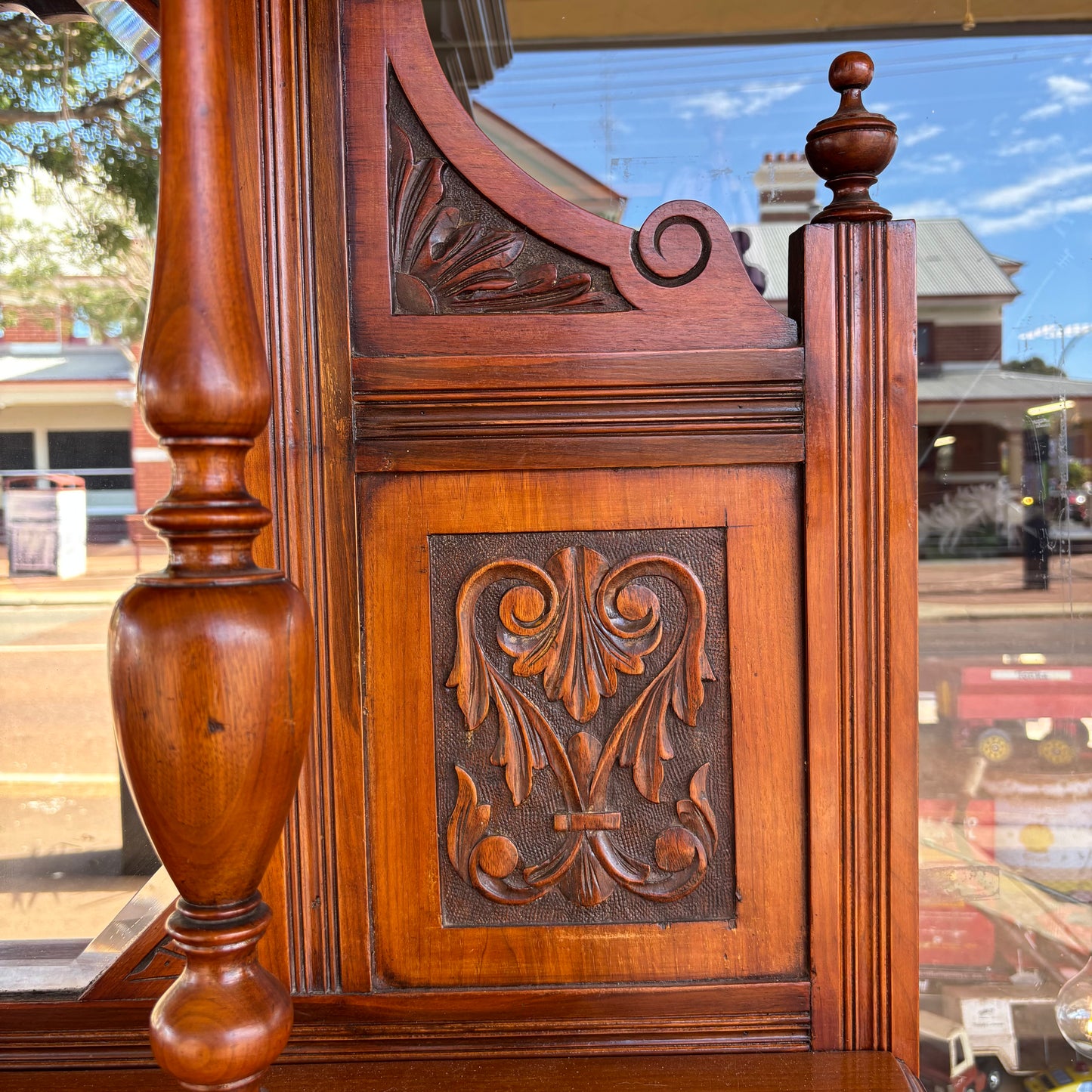 Antique Mahogany Mirrored Sideboard with Carved Panels & Hutch