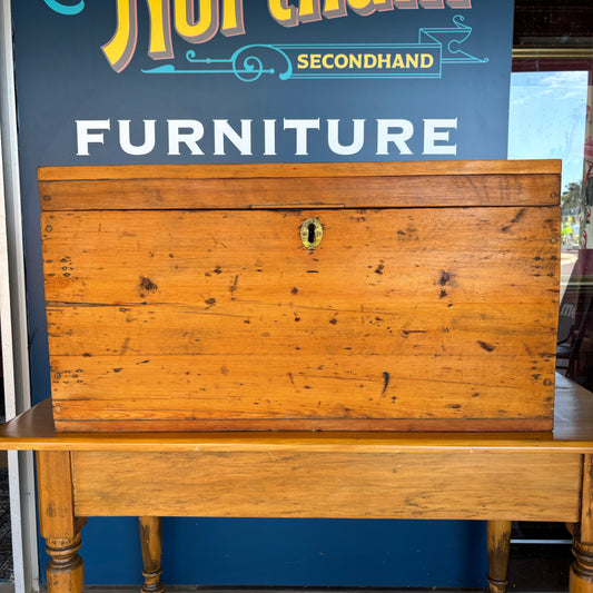 Antique Pine Blanket Box / Colonial Storage Chest – Original Hardware