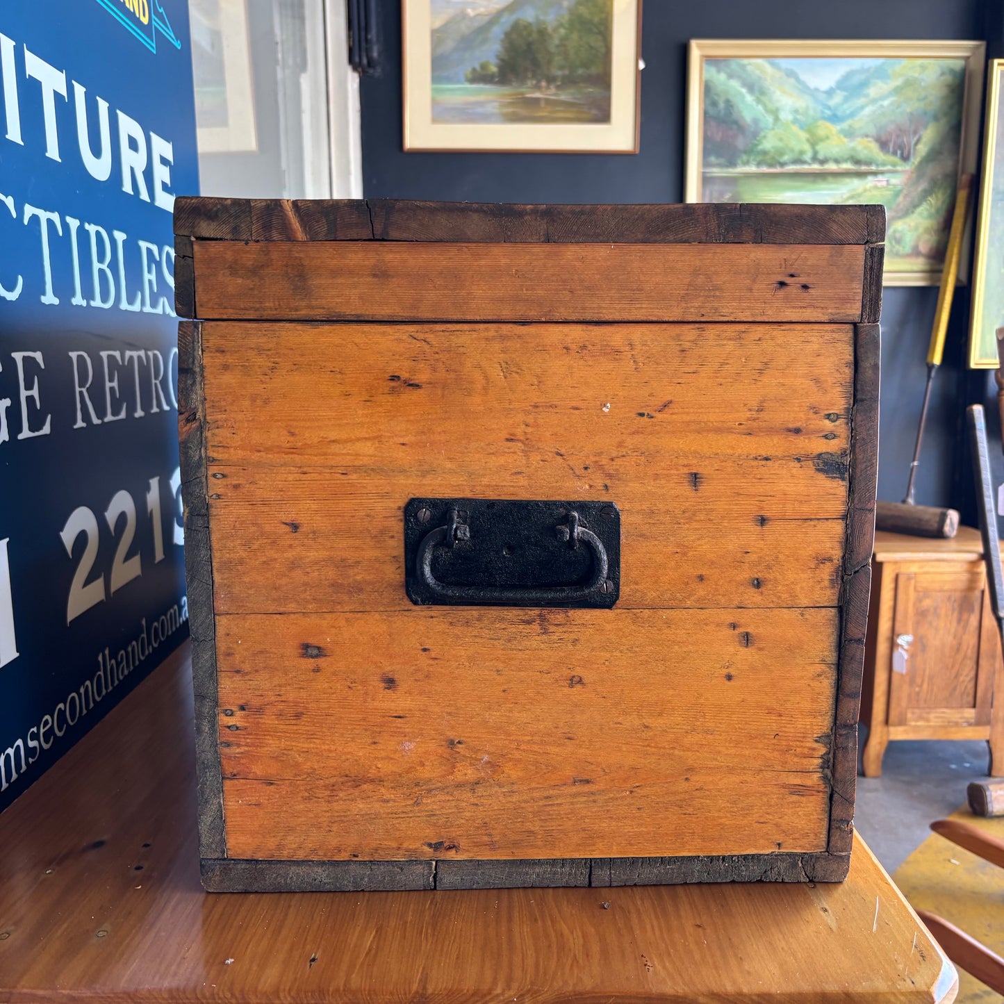 Antique Pine Blanket Box / Colonial Storage Chest – Original Hardware