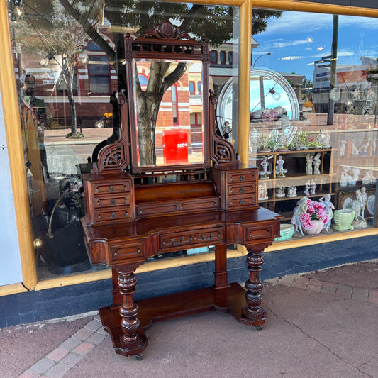 Victorian Mahogany Duchess Dressing Table with Bevelled Adjustable Mirror