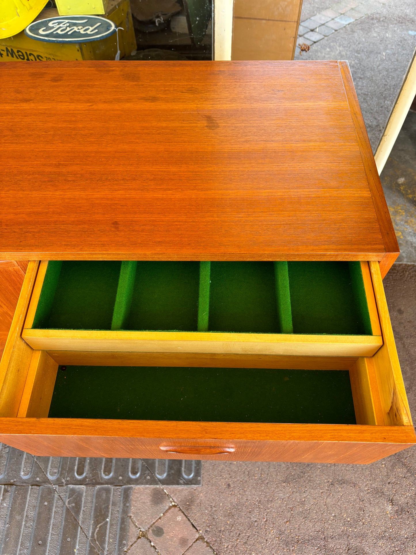 Extra large Chiswell sideboard