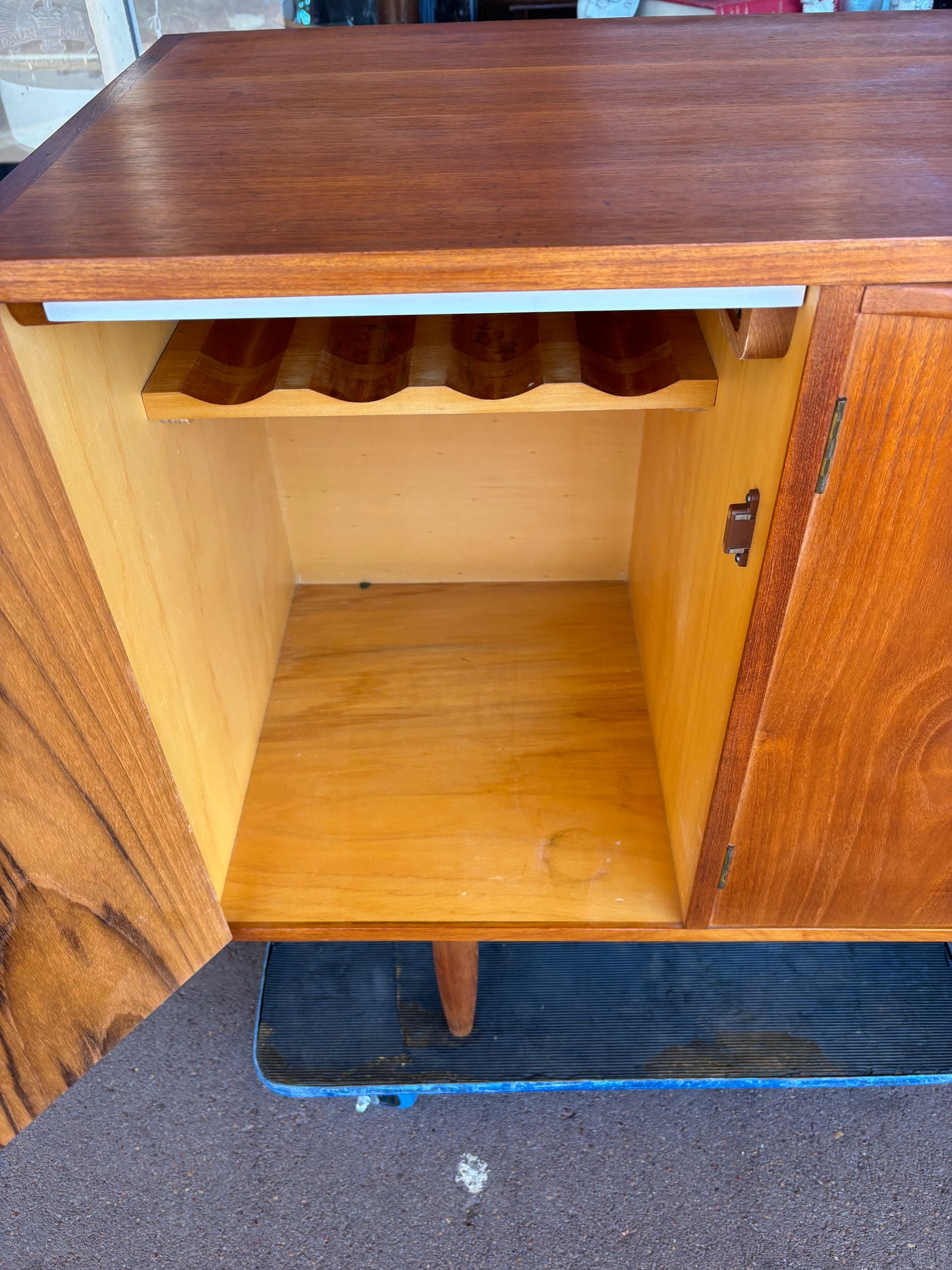 Extra large Chiswell sideboard