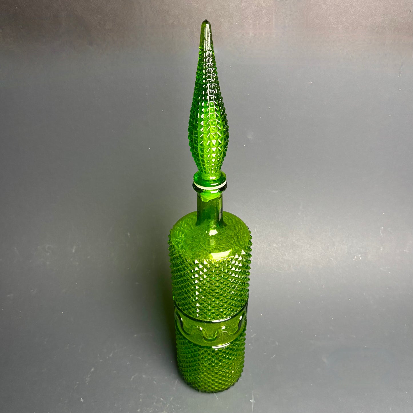 Vintage Green Empoli Style Glass Decanter with Stopper – Diamond Point & Wave Band
