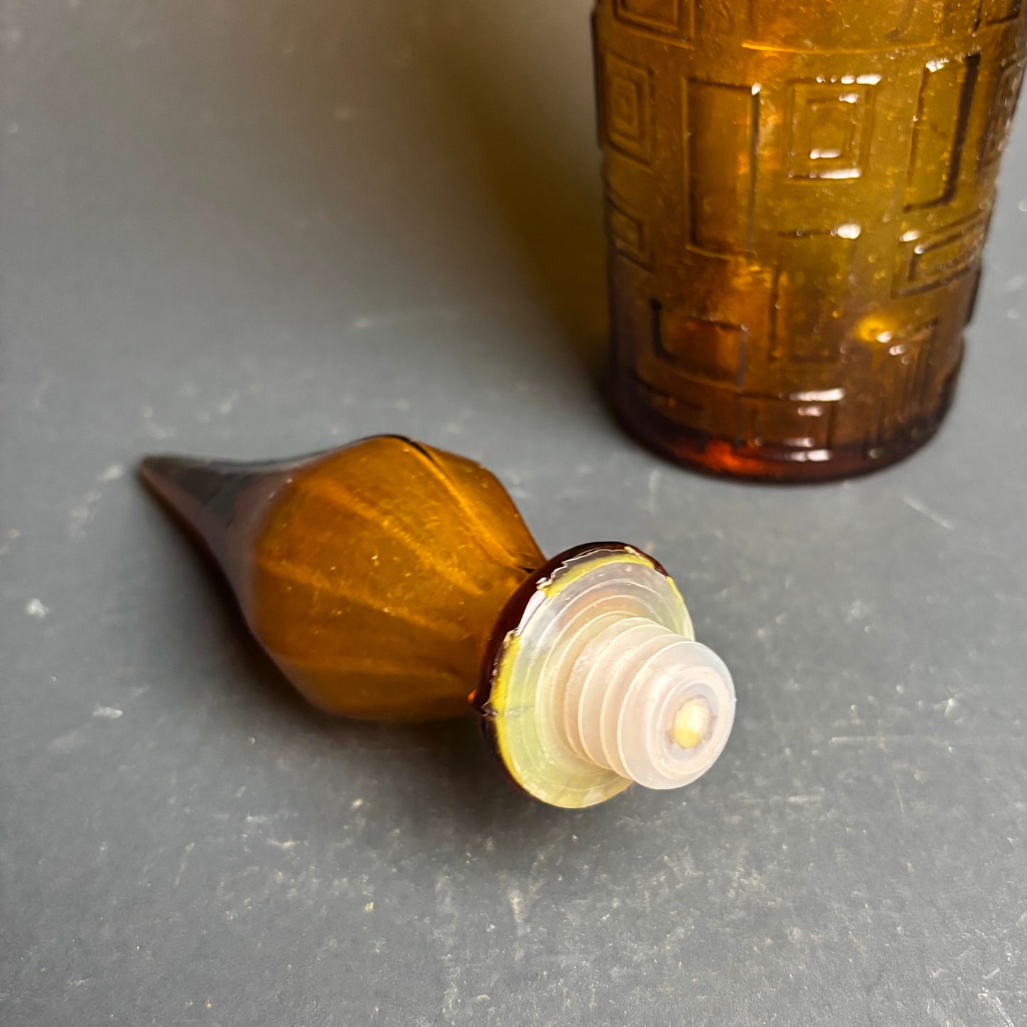 Vintage Amber Empoli Style Glass Decanter with Flame Stopper – Geometric Pattern