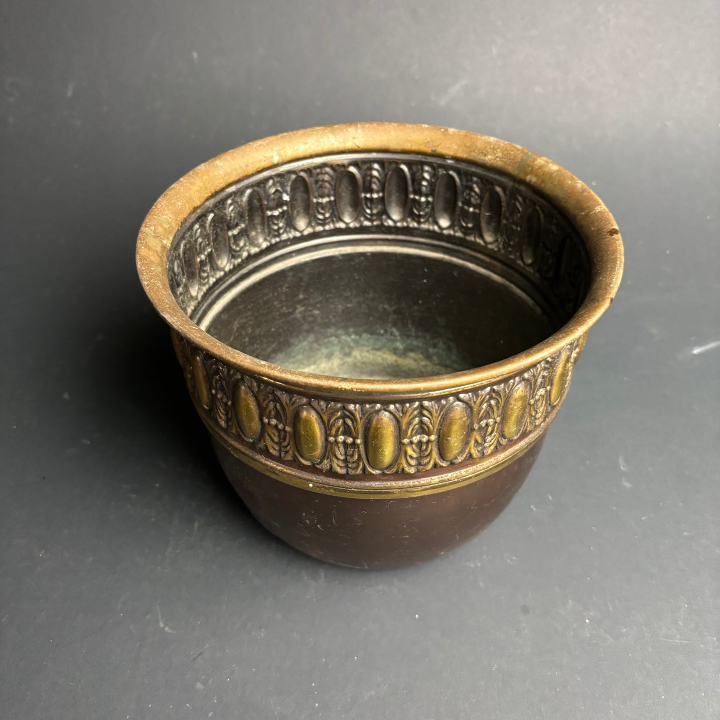 Vintage Solid Brass Planter Bowl – Halal Ware