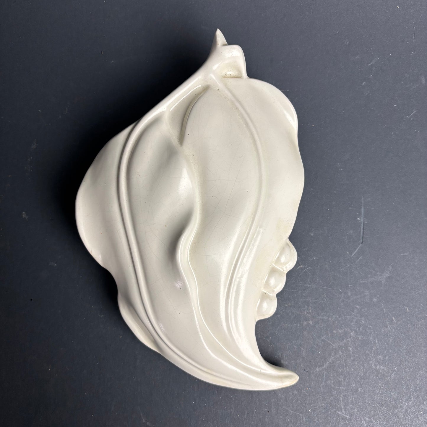 Newtone Pottery Wall Pocket – Cream Glaze Mid-Century Australian c.1940s–50s