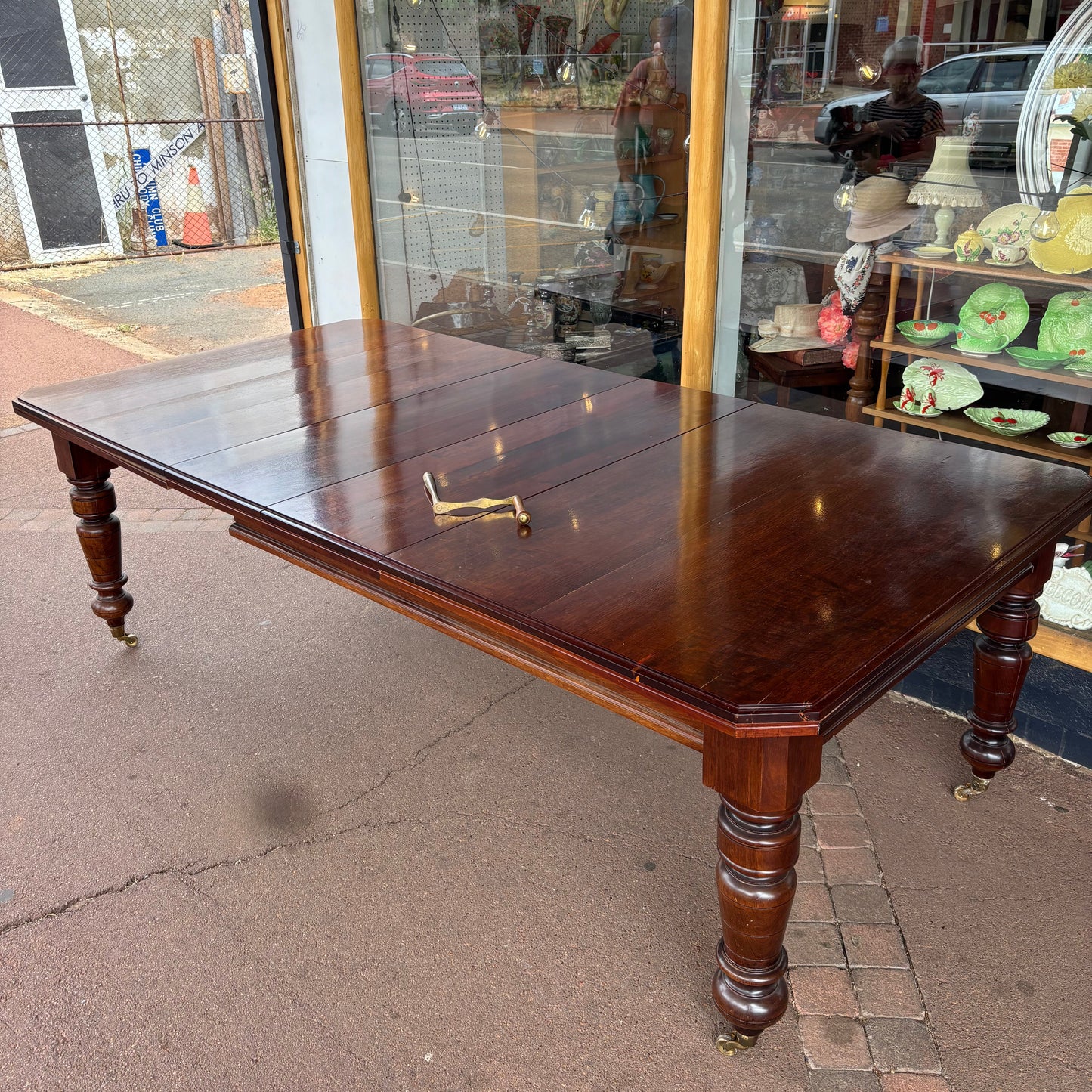 Tasmanian Blackwood Extension Dining Table with Original Winder (c.1890–1910)